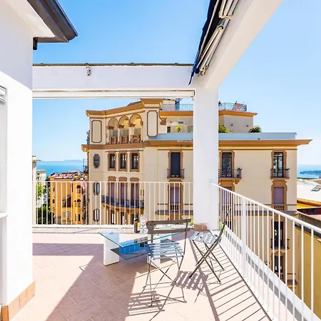 Appartamento Chiave Di Fuga By Napoliapartments Napoli